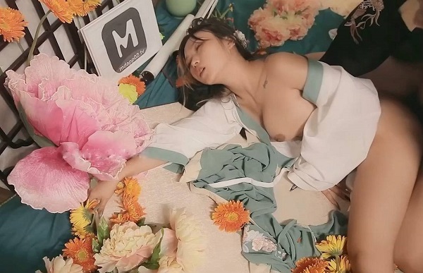 Bướm Và Hoa